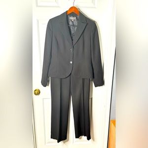 LIZ CLAIBORNE 2 PIECE PANT SUIT SIZE 4 CAREER, BUSINESS